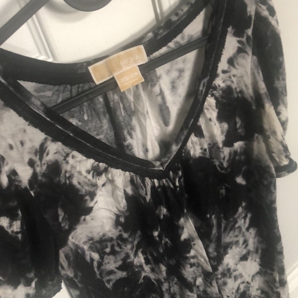 Michael Kors, Tye-dye t-Shirt, size XS, fits loose - Picture 2 of 3